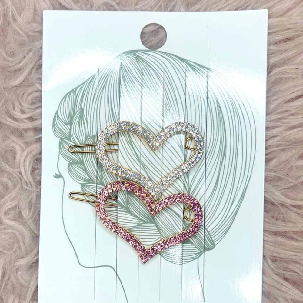 Brand NEW  Rhinestone Heart hair clip